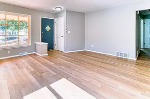 6622 N 51st St, Milwaukee, WI 53223 - Photo 5