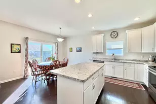 219 N Autumn Dr, Delavan, WI 53115 - Photo 9