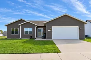 219 N Autumn Dr, Delavan, WI 53115 - Photo 1