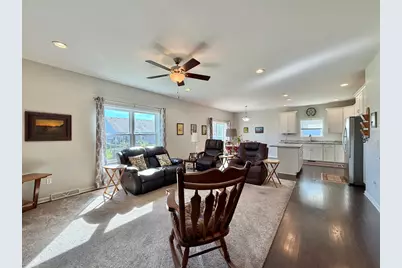 219 N Autumn Dr, Delavan, WI 53115 - Photo 5