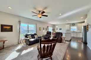 219 N Autumn Dr, Delavan, WI 53115 - Photo 5
