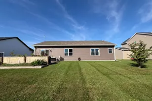 219 N Autumn Dr, Delavan, WI 53115 - Photo 19