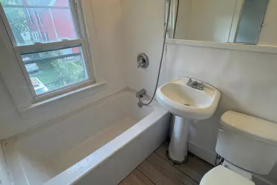 2915 W Vine St, Milwaukee, WI 53208 - Photo 5