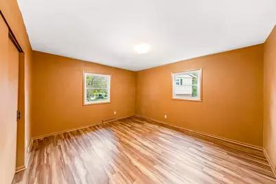 13370 W Bluemound Rd #3, Elm Grove, WI 53122 - Photo 15