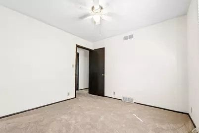 2330 S Brookside Pkwy, New Berlin, WI 53151 - Photo 19