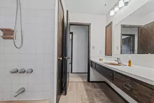 2330 S Brookside Pkwy, New Berlin, WI 53151 - Photo 17