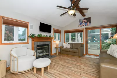 245 E Monroe St, Port Washington, WI 53074 - Photo 3