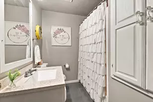 W166N8570 Theodore Ave, Menomonee Falls, WI 53051 - Photo 13