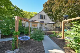 708 E Euclid Ave, Milwaukee, WI 53207 - Photo 25