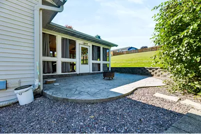 600  Brookstone Way, Watertown, WI 53094 - Photo 7