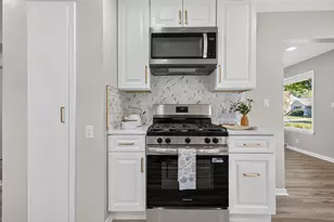 4945 N 57th St, Milwaukee, WI 53218 - Photo 9