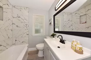 6042 N 35th St, Milwaukee, WI 53209 - Photo 9