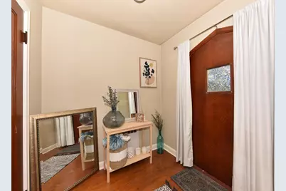 6116 W Orchard St #6118, West Allis, WI 53214 - Photo 5