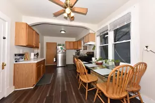 2244 S 55th St, West Allis, WI 53219 - Photo 9