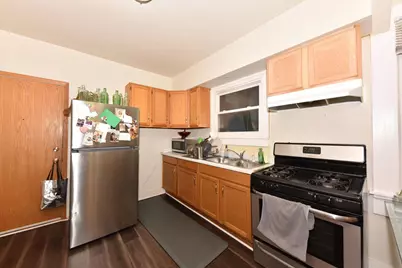 2244 S 55th St, West Allis, WI 53219 - Photo 7