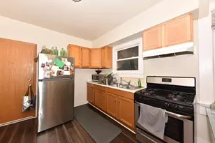 2244 S 55th St, West Allis, WI 53219 - Photo 7