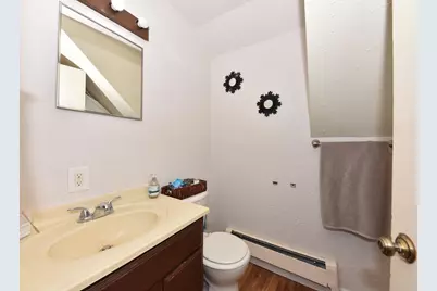 2244 S 55th St, West Allis, WI 53219 - Photo 27