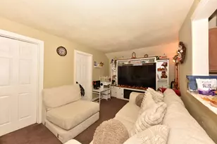 2244 S 55th St, West Allis, WI 53219 - Photo 17