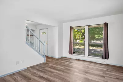 4229 W Meinecke Ave #4229, Milwaukee, WI 53210 - Photo 3