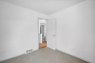 4229 W Meinecke Ave, Milwaukee, WI 53210 - Photo 19