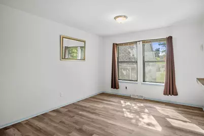 4229 W Meinecke Ave #4229, Milwaukee, WI 53210 - Photo 5
