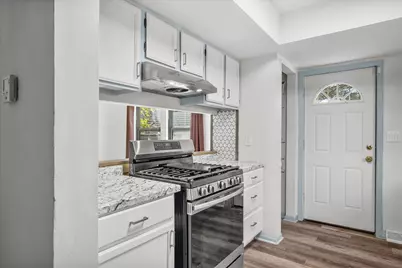 4229 W Meinecke Ave #4229, Milwaukee, WI 53210 - Photo 9
