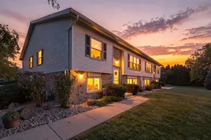 10248 W Parkedge Circle, Franklin, WI 53132 - Photo 1