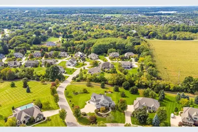 1286  Mary Hill Cir, Hartland, WI 53029 - Photo 107