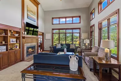 1286  Mary Hill Cir, Hartland, WI 53029 - Photo 11