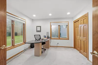 1264  Creekside Ln, Grafton, WI 53024 - Photo 17