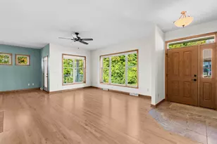 W129N6745 Northfield Circle, Menomonee Falls, WI 53051 - Photo 5
