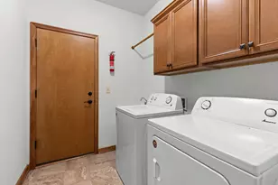 W129N6745 Northfield Circle, Menomonee Falls, WI 53051 - Photo 25