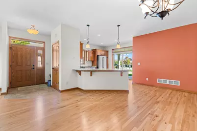 W129N6745  Northfield Cir, Menomonee Falls, WI 53051 - Photo 9