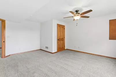 W129N6745  Northfield Cir, Menomonee Falls, WI 53051 - Photo 27
