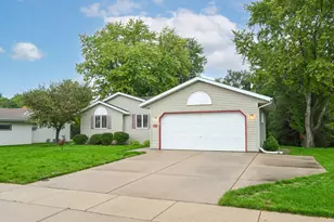 2796 Thomas Dr, East Troy, WI 53120 - Photo 9