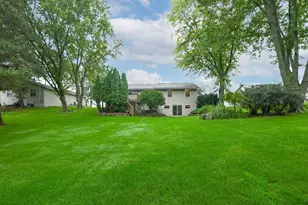 2796 Thomas Dr, East Troy, WI 53120 - Photo 37