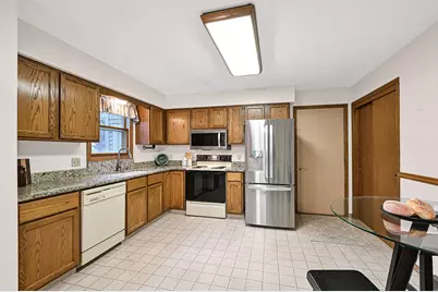 2796  Thomas Dr, East Troy, WI 53120 - Photo 5