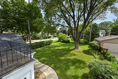 2576  Pasadena Blvd, Wauwatosa, WI 53226 - Photo 33