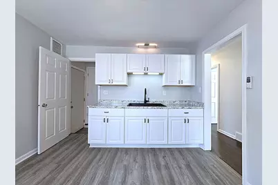 4353 N 42nd Pl, Milwaukee, WI 53216 - Photo 3