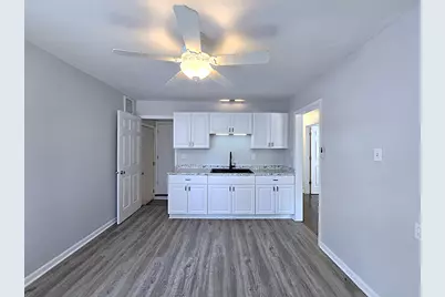 4353 N 42nd Pl, Milwaukee, WI 53216 - Photo 5