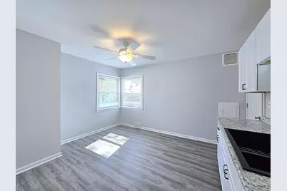 4353 N 42nd Pl, Milwaukee, WI 53216 - Photo 7