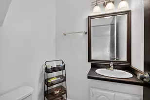 6991 W Glenbrook Rd, Milwaukee, WI 53223 - Photo 29