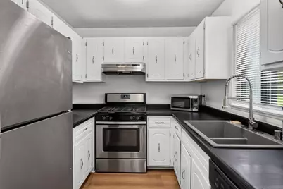 6991 W Glenbrook Rd #2, Milwaukee, WI 53223 - Photo 7