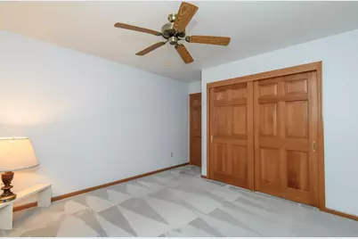 W156N5486  Bette Dr, Menomonee Falls, WI 53051 - Photo 17