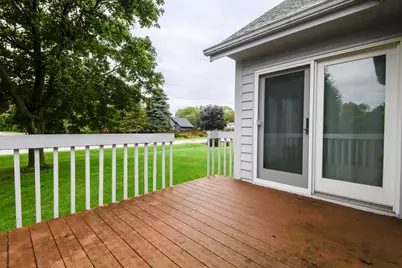 W156N5486  Bette Dr, Menomonee Falls, WI 53051 - Photo 23