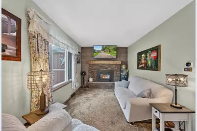 8323  10 Pl, Somers, WI 53144 - Photo 3