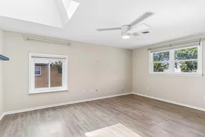 9035 W Morgan Ave, Milwaukee, WI 53228 - Photo 23