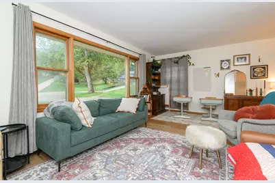 606  Lee Ct, Waukesha, WI 53186 - Photo 3