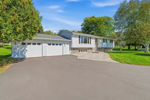 W5748 Jason Ct, Plymouth, WI 53073 - Photo 27