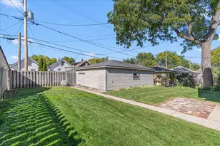 1627 S 56th St, West Allis, WI 53214 - Photo 29